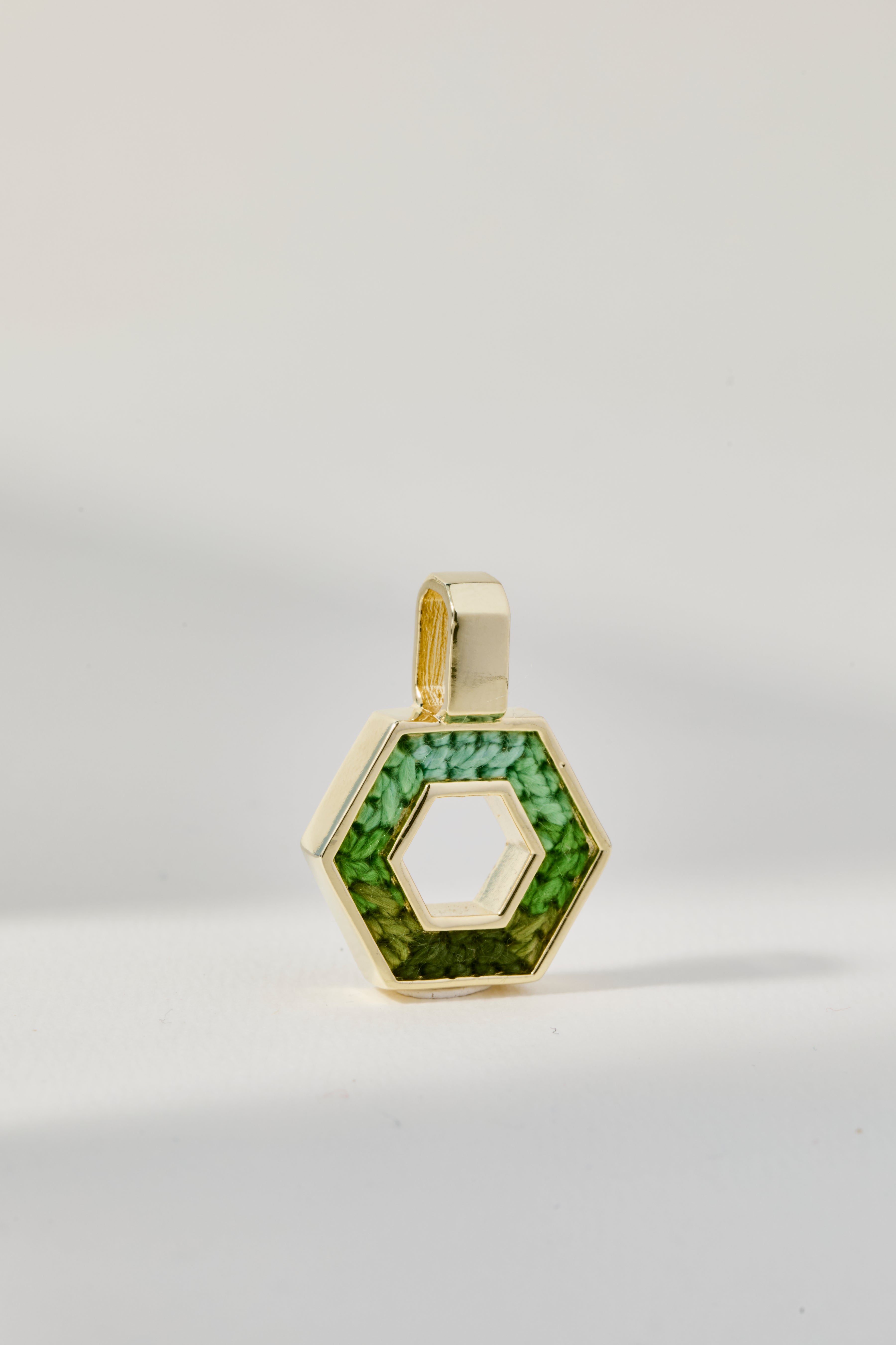 Pingente Hexagonal Pequeno vazado