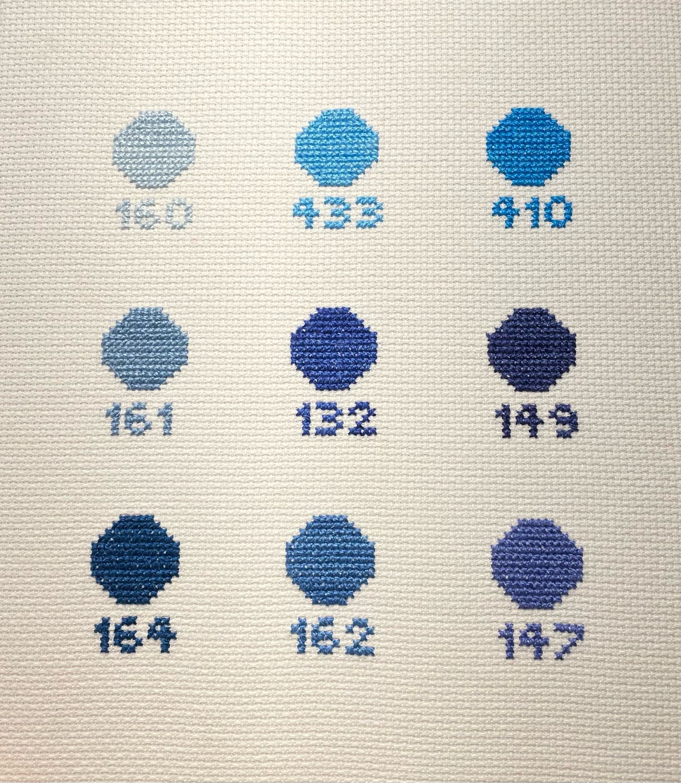 Pingente Hexagonal Pequeno com gravação e corrente