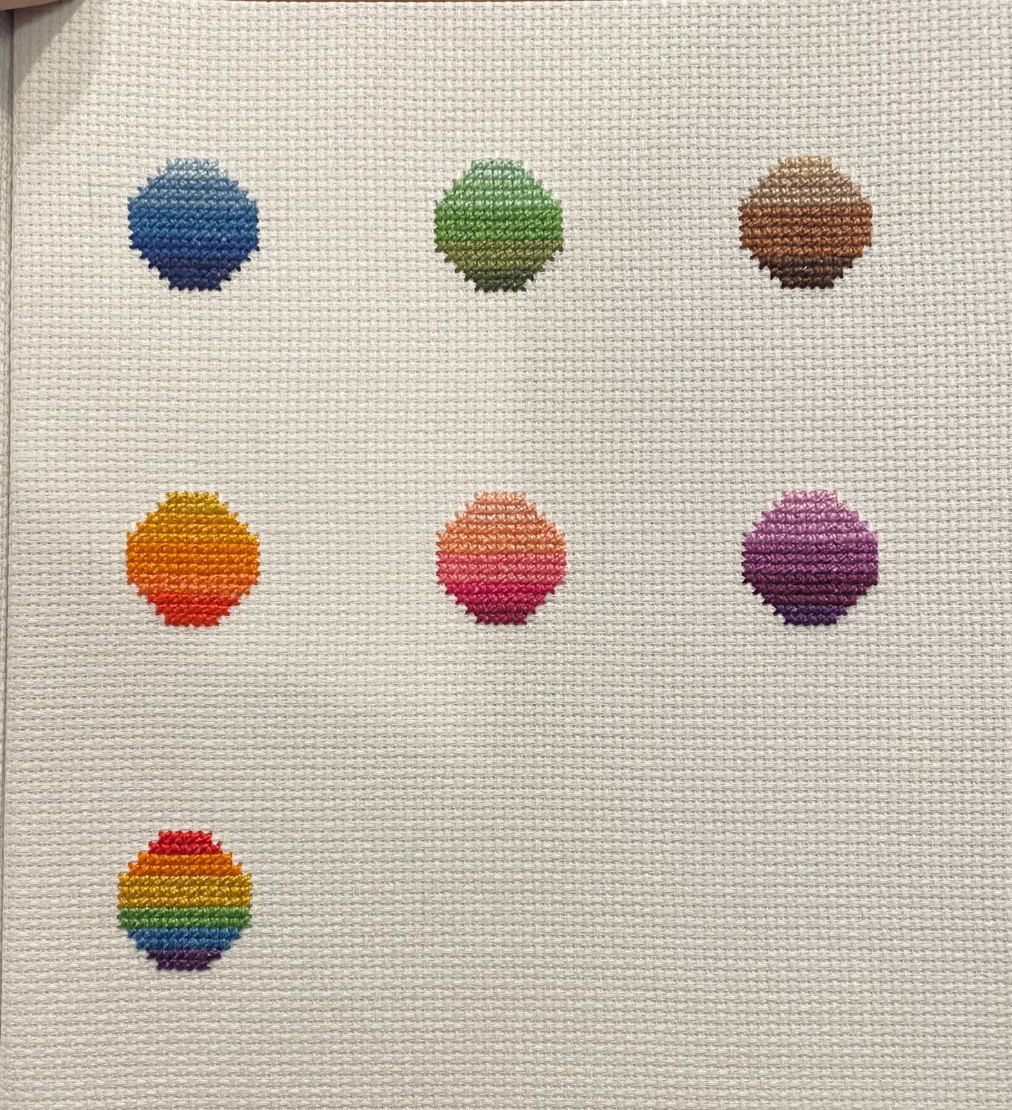 Pingente Hexagonal Pequeno com gravação e corrente